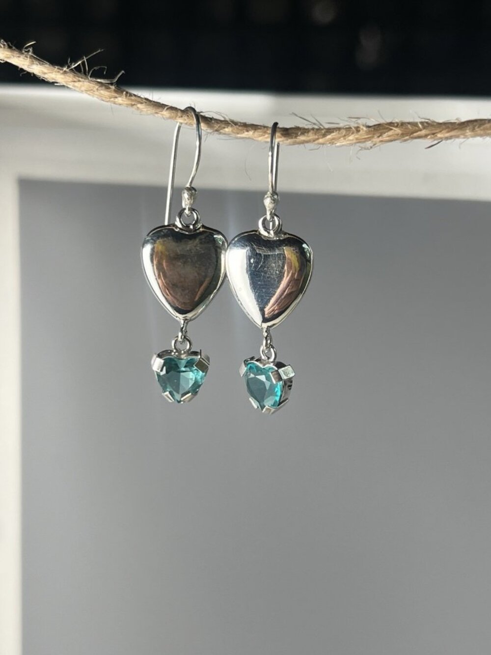 925 Sterling Silver Heart Dangle Earrings with Blue Zirconia